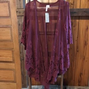 Francesca’s Lace Kimono NWT